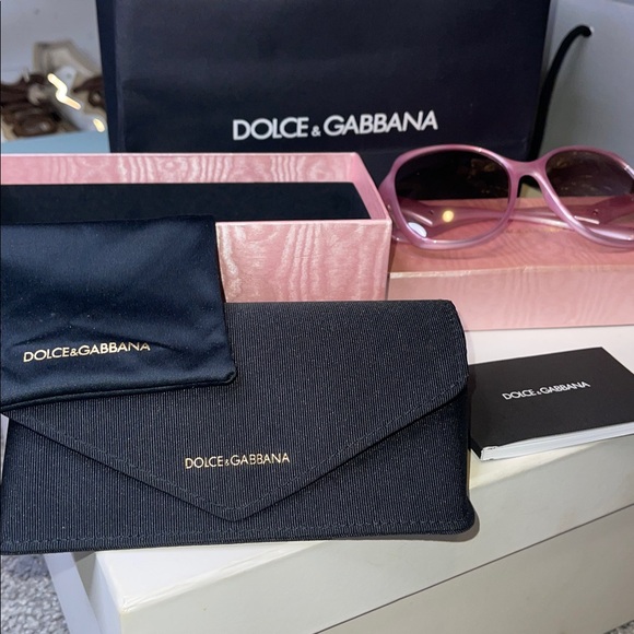 Dolce & Gabbana Vintage Light Pink Sunglasses - Picture 11 of 12